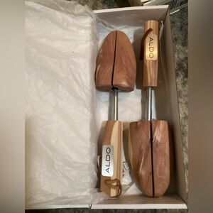 Aldo Men’s Cedar Wood Shoe Trees Aromatic Ceder Size Medium Shoe Size 8-9